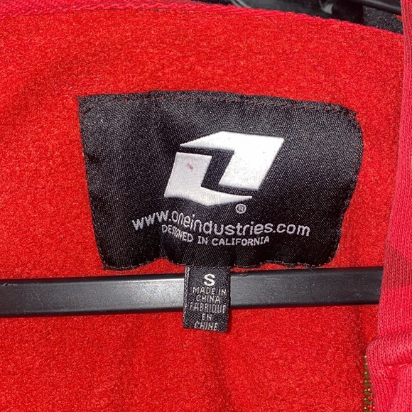 One industries- Icon FZ hoody- red- Men’s Size S - Picture 2 of 6